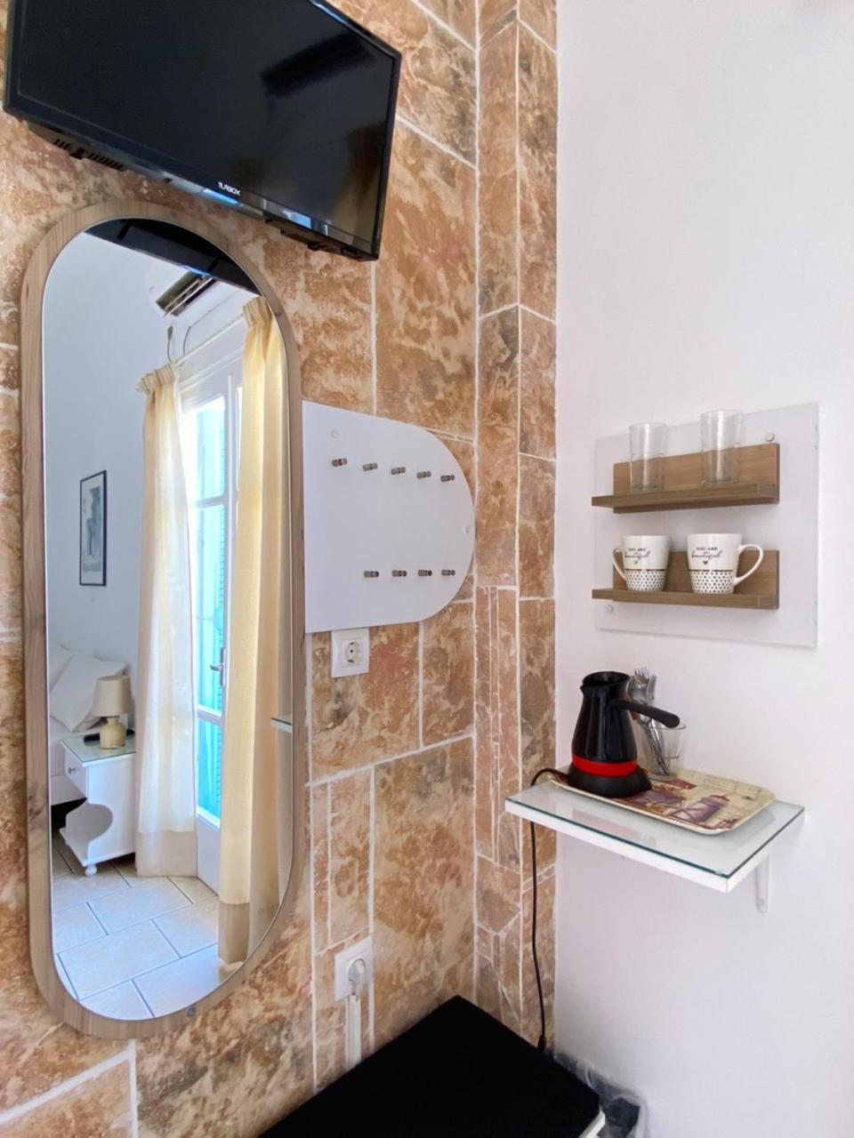 Errika Apartment *